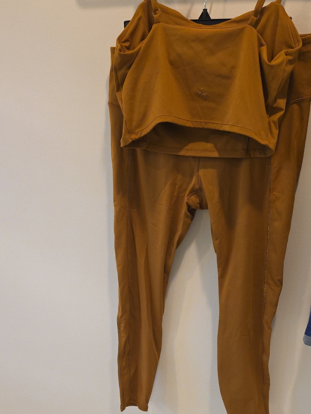 Joy Lab Workout Set- Bra Top & Leggings. Copper Sparkle Seems On Top & Legs. LG - Picture 2 of 11